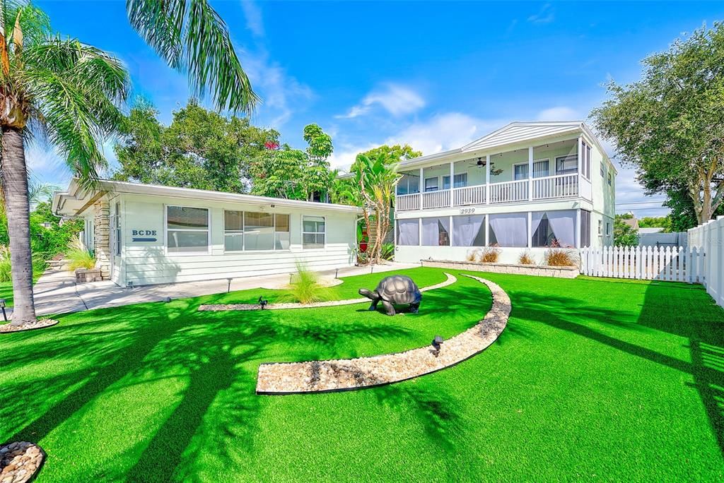 Active With Contract: $1,595 (2 beds, 1 baths, 840 Square Feet)