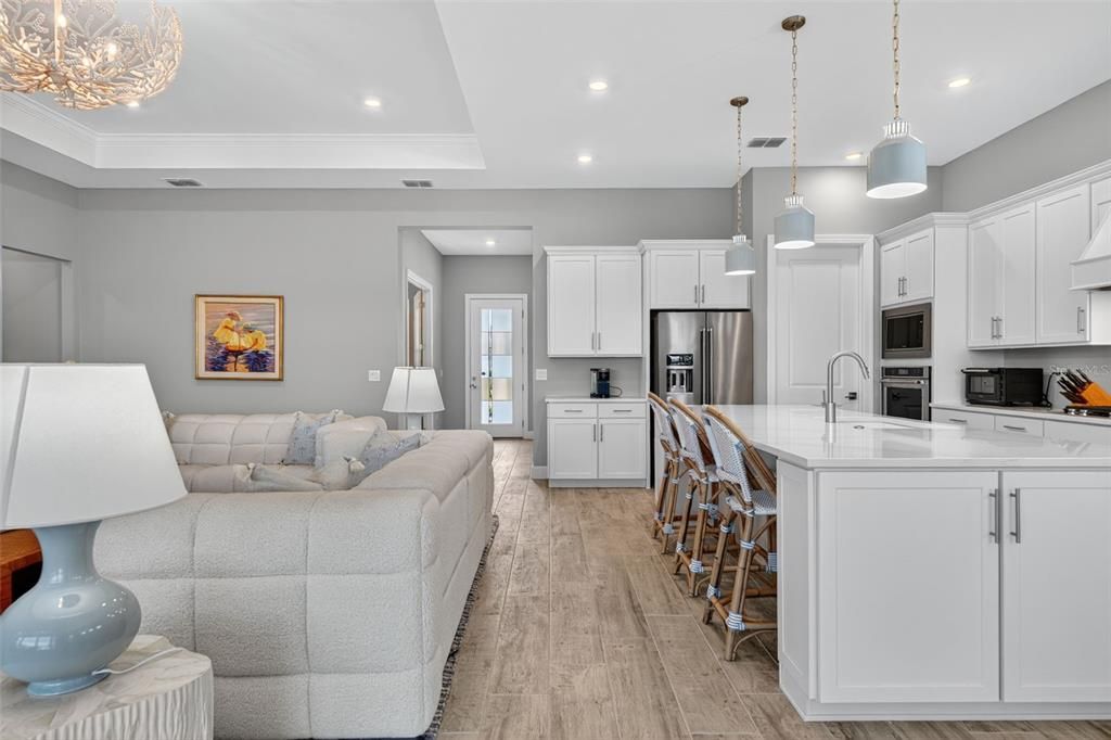 For Sale: $975,000 (3 beds, 3 baths, 2508 Square Feet)