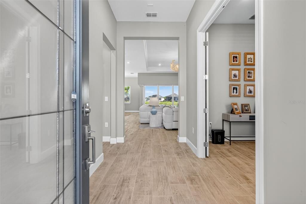 For Sale: $975,000 (3 beds, 3 baths, 2508 Square Feet)