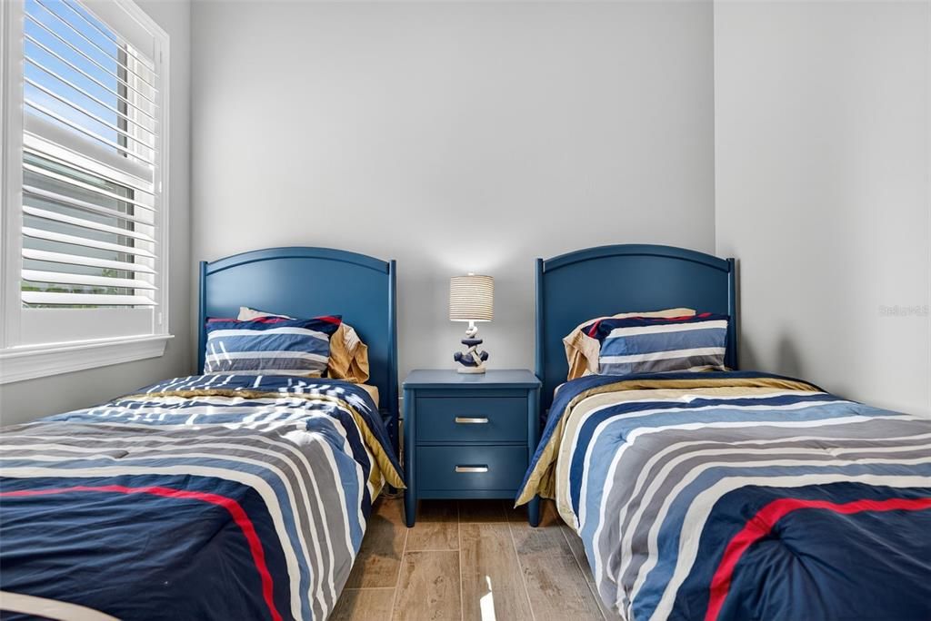 For Sale: $975,000 (3 beds, 3 baths, 2508 Square Feet)