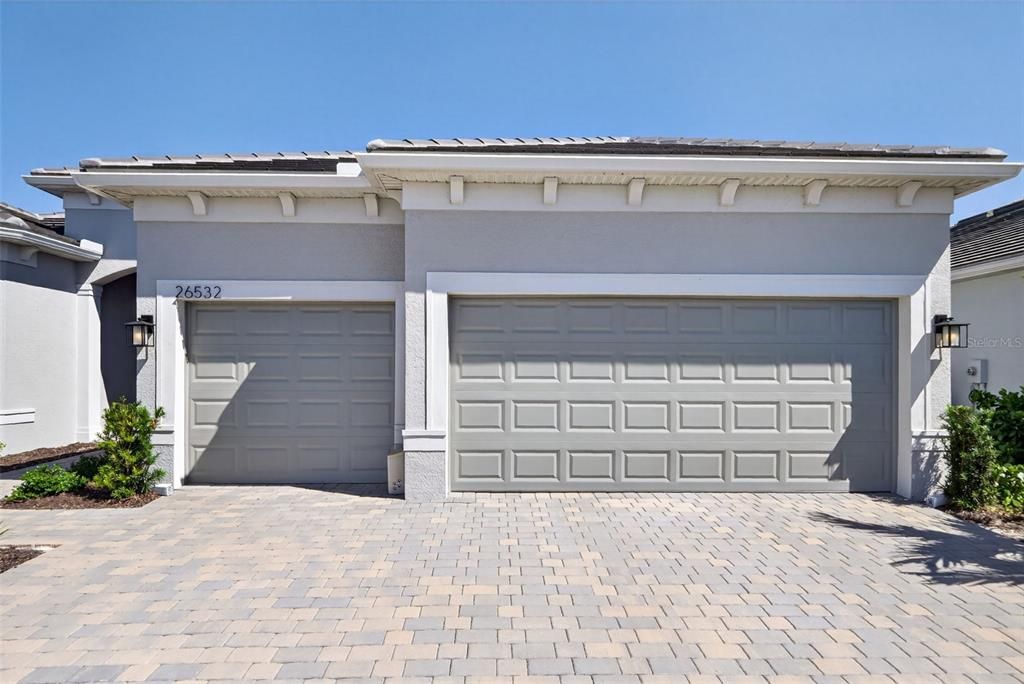 For Sale: $975,000 (3 beds, 3 baths, 2508 Square Feet)