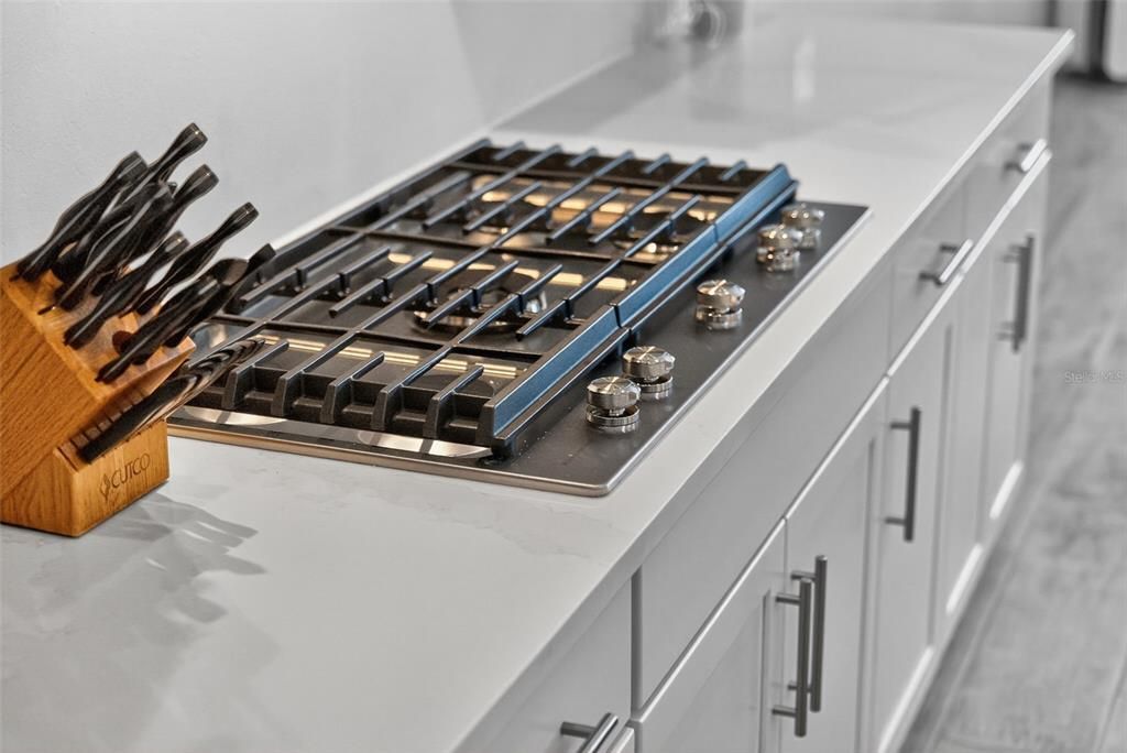 For Sale: $975,000 (3 beds, 3 baths, 2508 Square Feet)