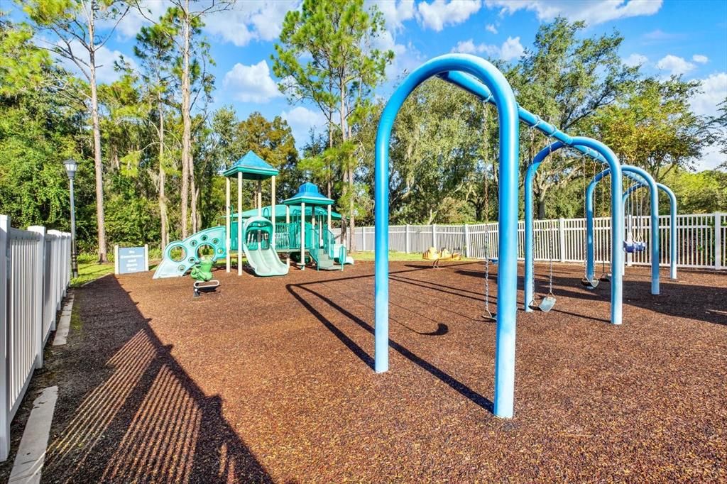 For Sale: $499,000 (4 beds, 3 baths, 3170 Square Feet)