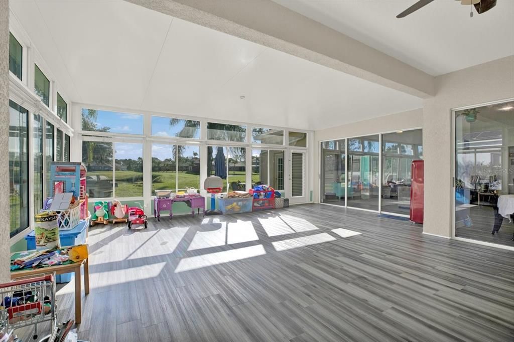 For Sale: $499,000 (4 beds, 3 baths, 3170 Square Feet)