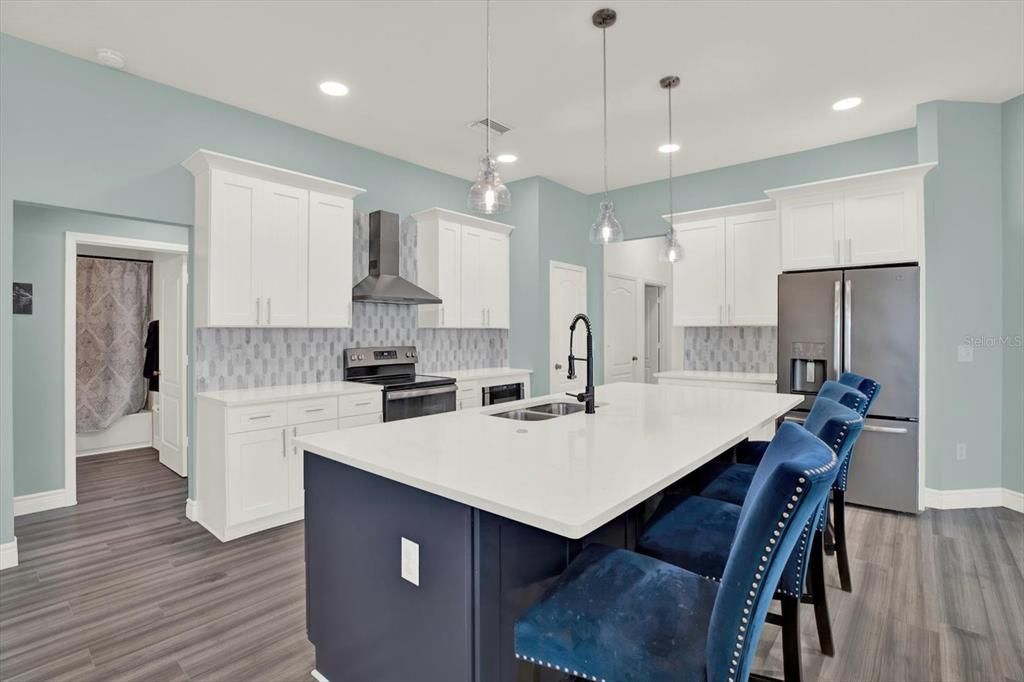 For Sale: $499,000 (4 beds, 3 baths, 3170 Square Feet)