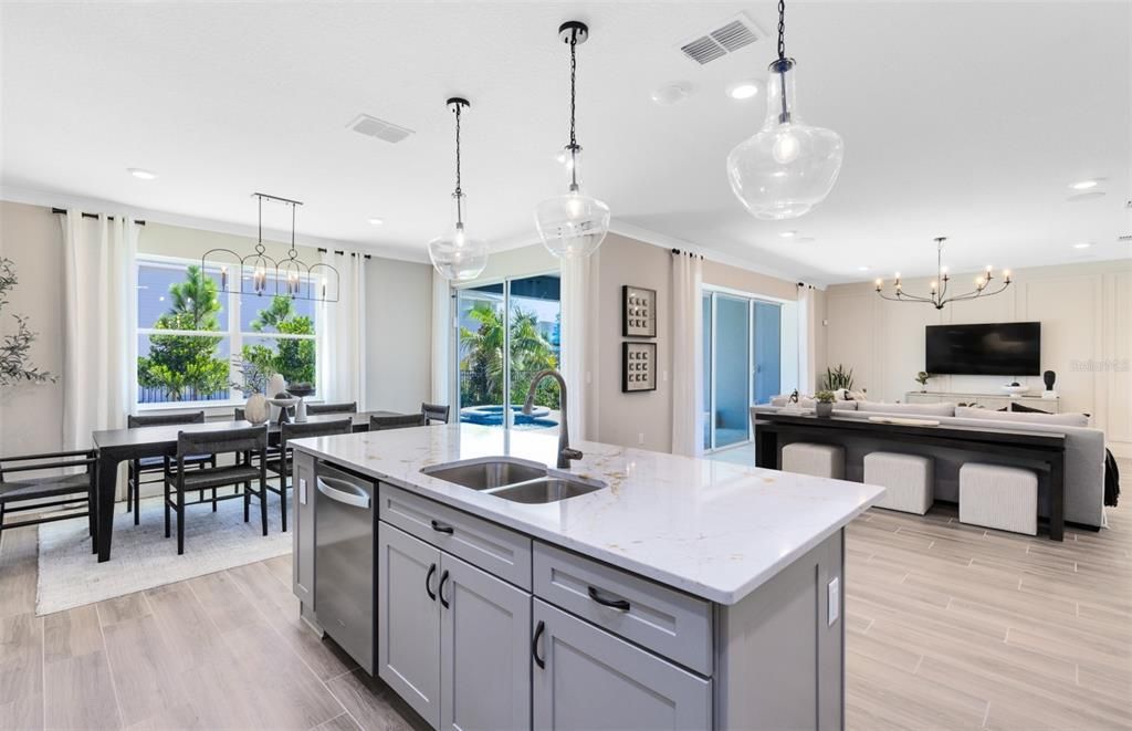 For Sale: $848,690 (5 beds, 4 baths, 3810 Square Feet)