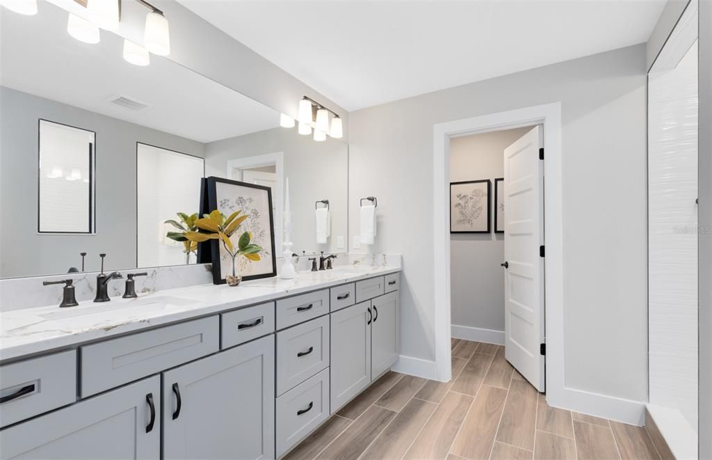 For Sale: $848,690 (5 beds, 4 baths, 3810 Square Feet)