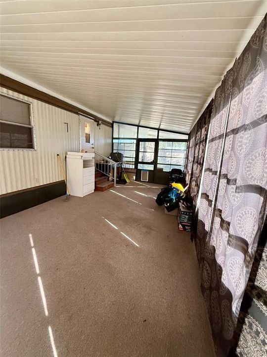 For Sale: $150,000 (2 beds, 2 baths, 924 Square Feet)