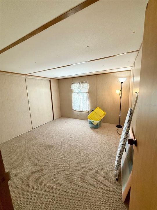 For Sale: $150,000 (2 beds, 2 baths, 924 Square Feet)