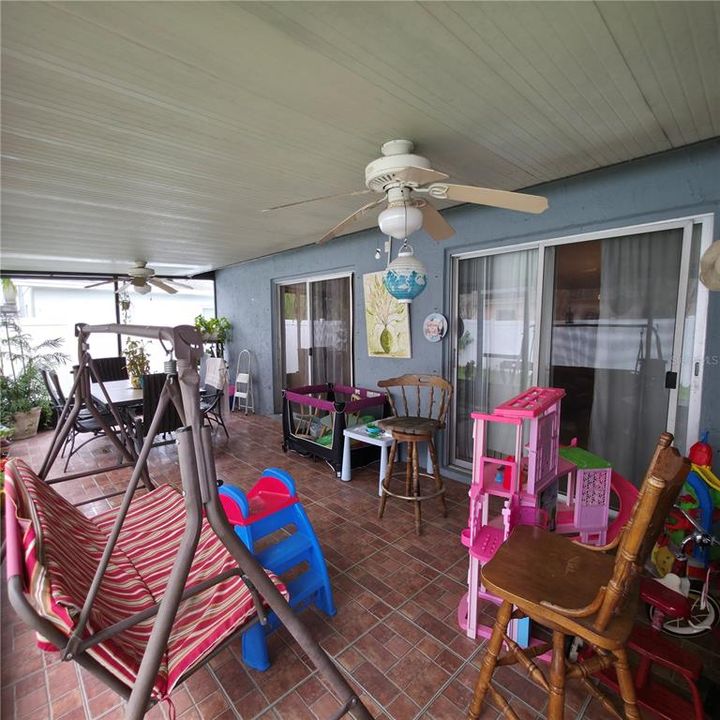 合同活跃: $315,000 (3 贝兹, 2 浴室, 1583 平方英尺)