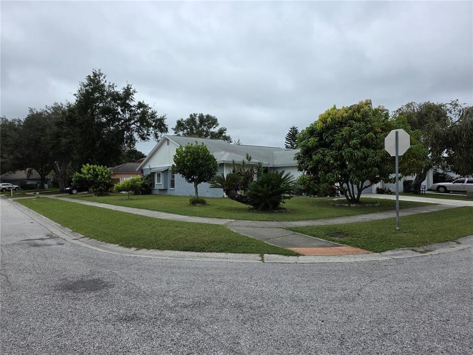 合同活跃: $315,000 (3 贝兹, 2 浴室, 1583 平方英尺)