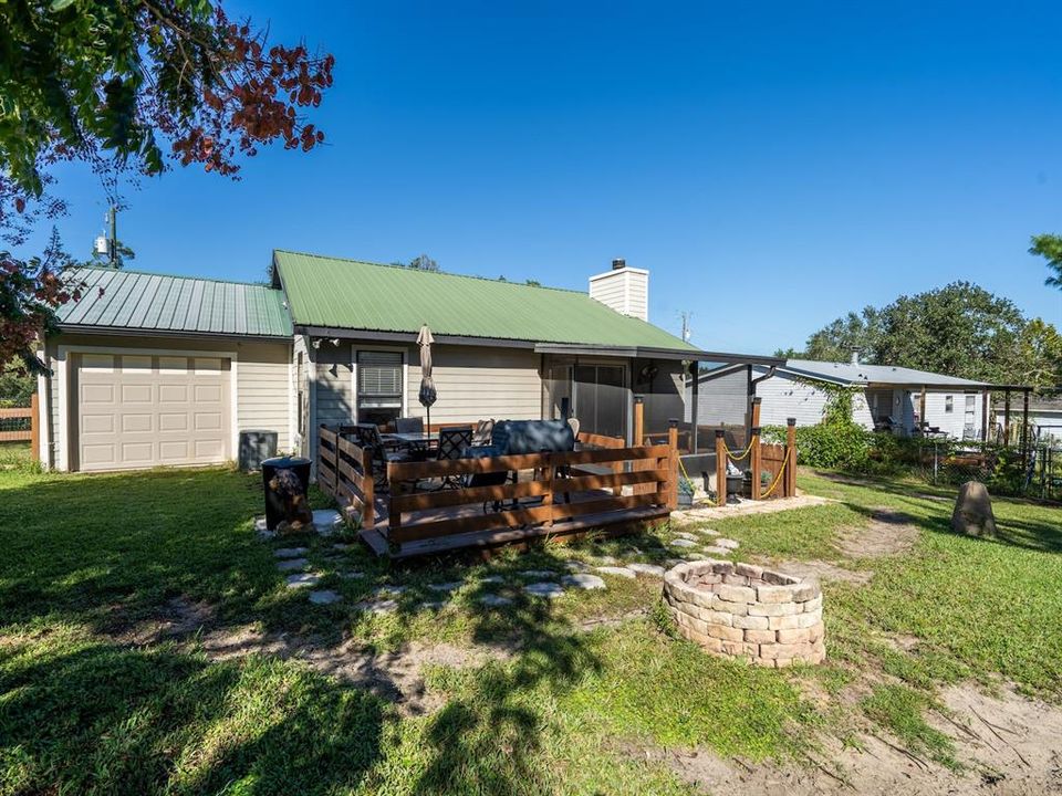 For Sale: $220,000 (2 beds, 2 baths, 1072 Square Feet)