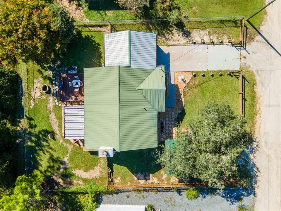 For Sale: $220,000 (2 beds, 2 baths, 1072 Square Feet)