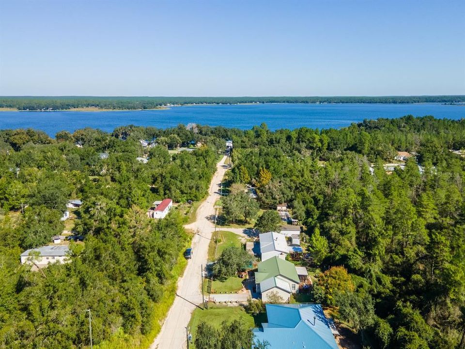 For Sale: $220,000 (2 beds, 2 baths, 1072 Square Feet)