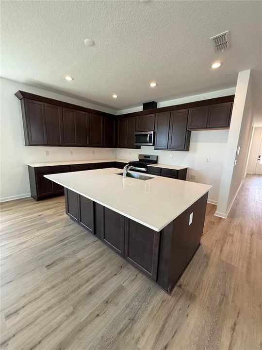 For Rent: $3,000 (4 beds, 3 baths, 2331 Square Feet)