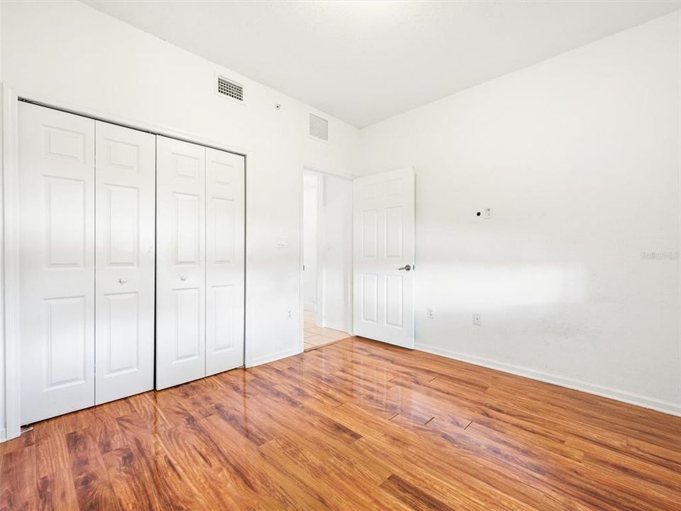 Active With Contract: $384,900 (3 beds, 2 baths, 1312 Square Feet)