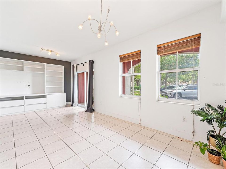 Active With Contract: $384,900 (3 beds, 2 baths, 1312 Square Feet)