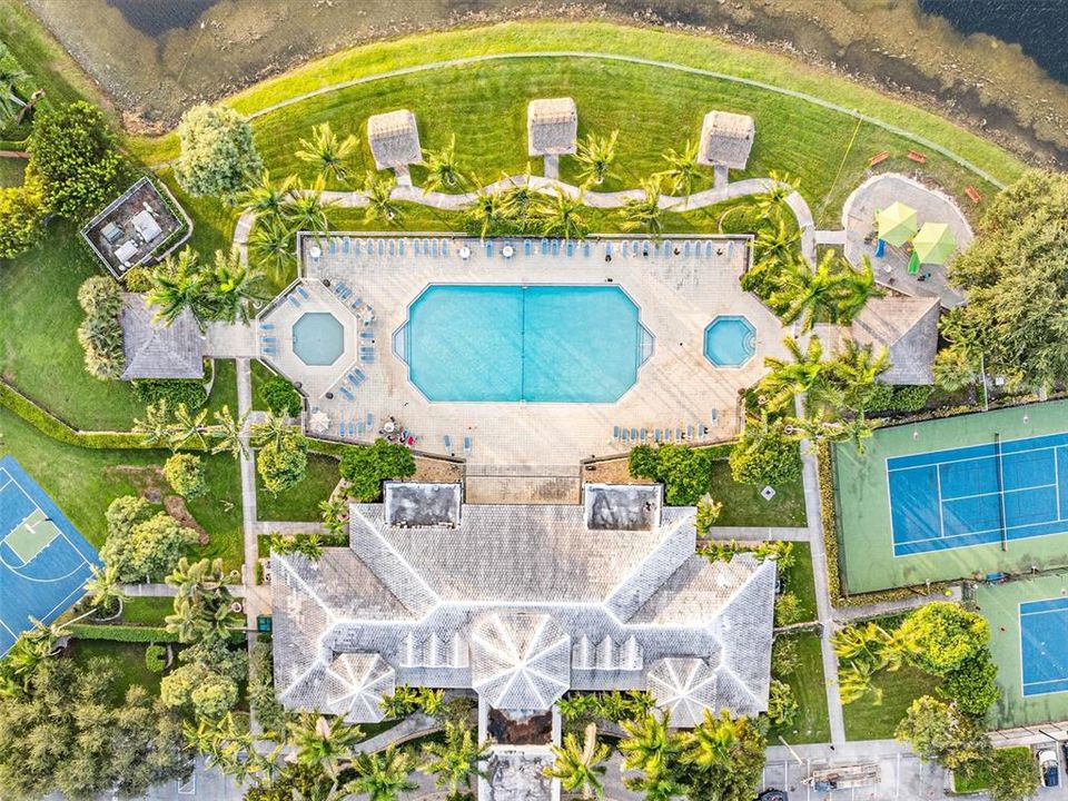 Active With Contract: $384,900 (3 beds, 2 baths, 1312 Square Feet)