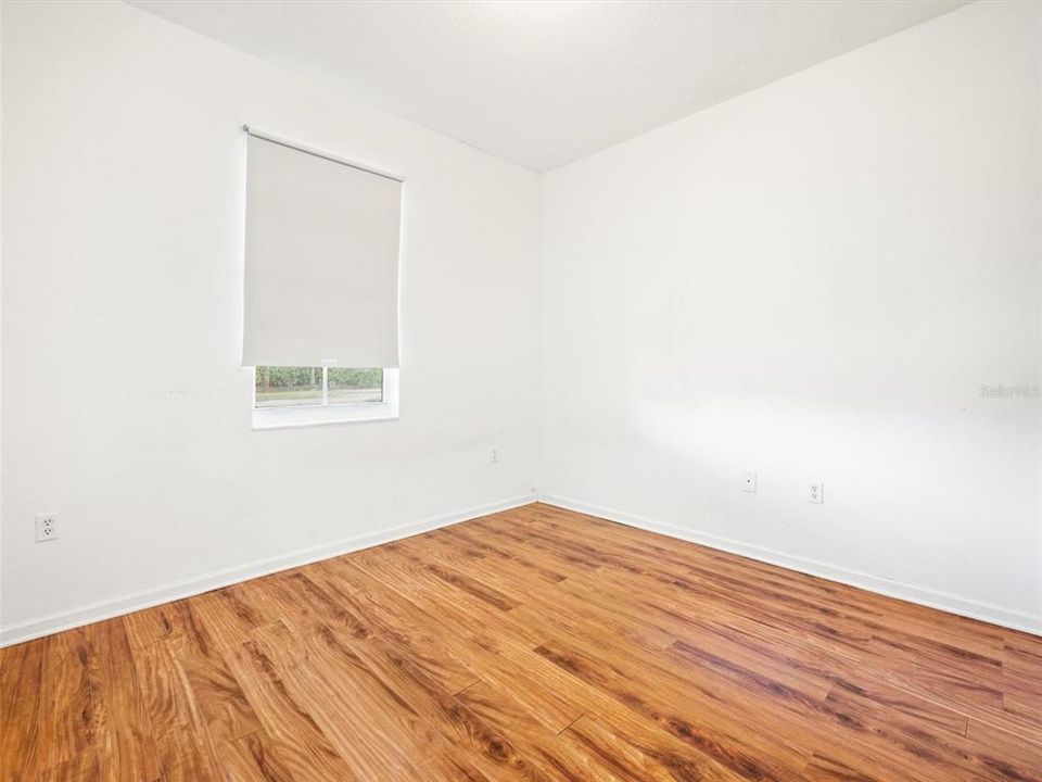 Active With Contract: $384,900 (3 beds, 2 baths, 1312 Square Feet)