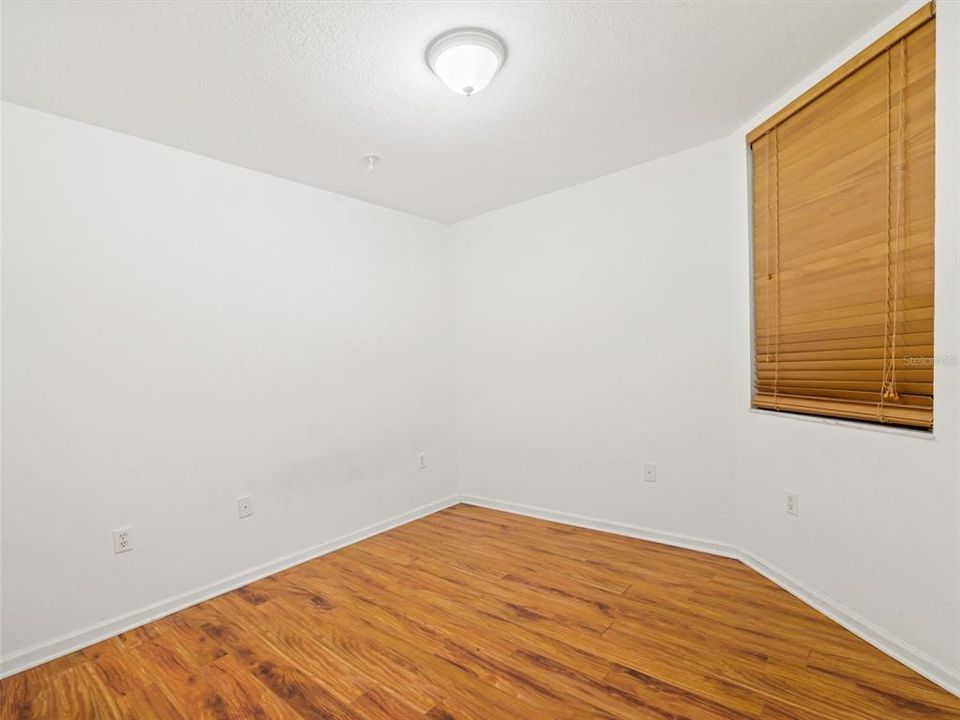 Active With Contract: $384,900 (3 beds, 2 baths, 1312 Square Feet)