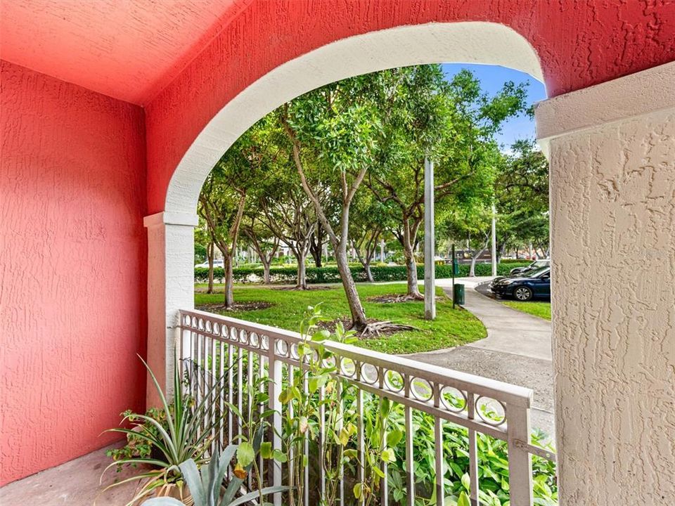 Active With Contract: $384,900 (3 beds, 2 baths, 1312 Square Feet)