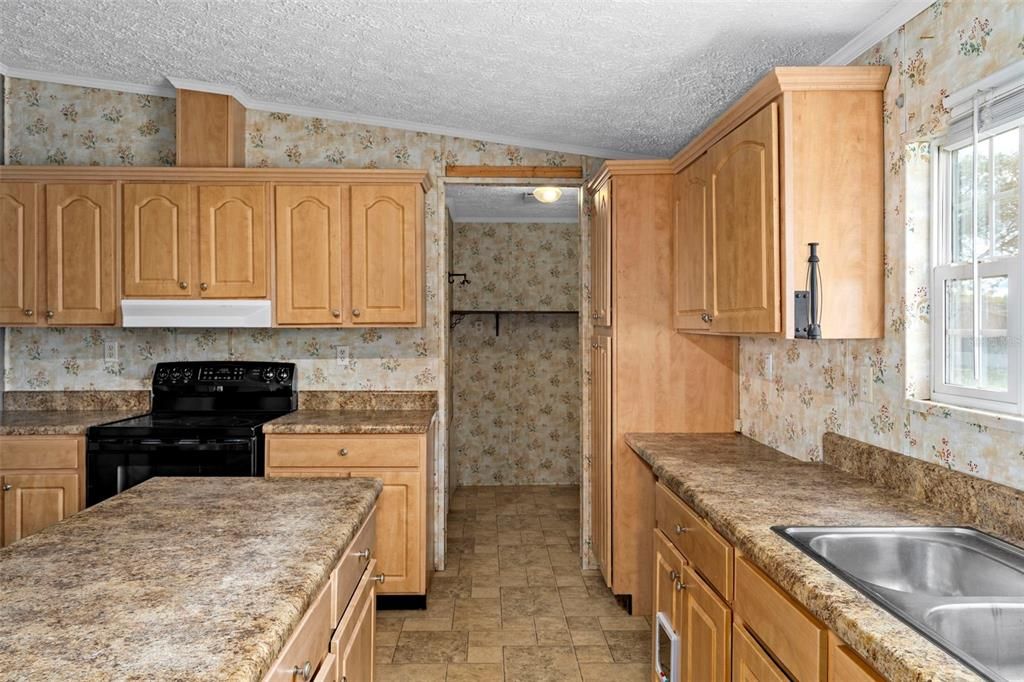 For Sale: $246,000 (4 beds, 2 baths, 1782 Square Feet)