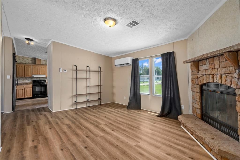 For Sale: $246,000 (4 beds, 2 baths, 1782 Square Feet)