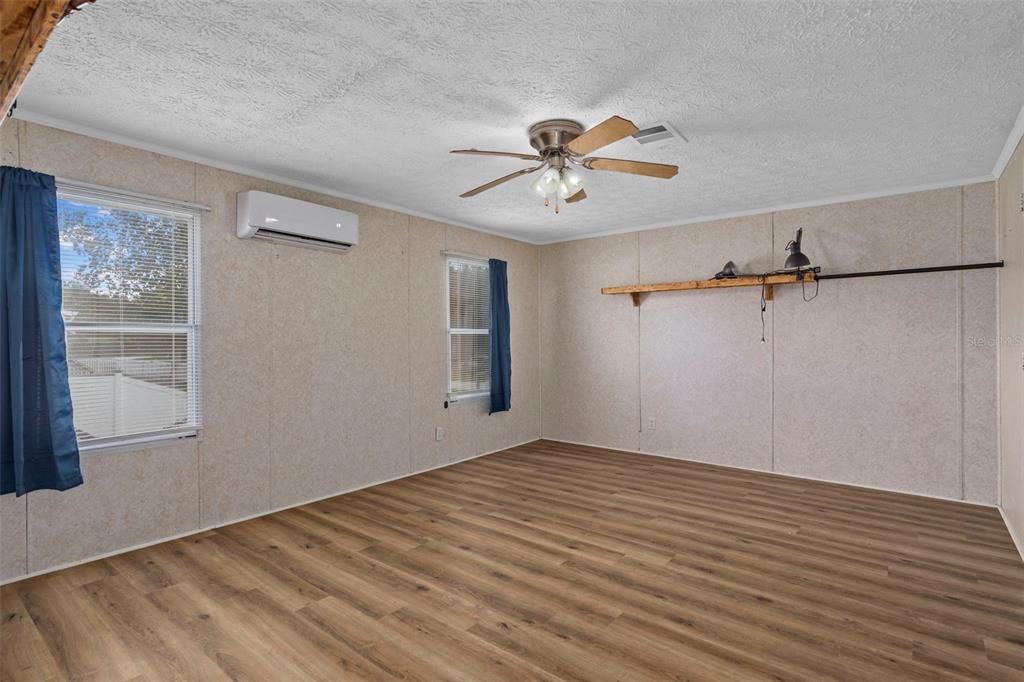 For Sale: $246,000 (4 beds, 2 baths, 1782 Square Feet)