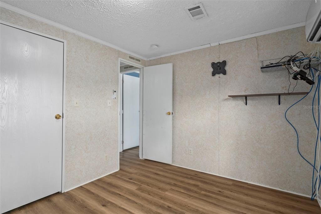 For Sale: $246,000 (4 beds, 2 baths, 1782 Square Feet)