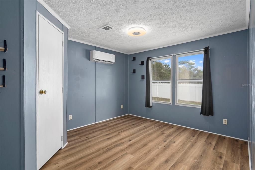 For Sale: $246,000 (4 beds, 2 baths, 1782 Square Feet)