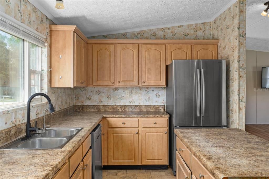 For Sale: $246,000 (4 beds, 2 baths, 1782 Square Feet)