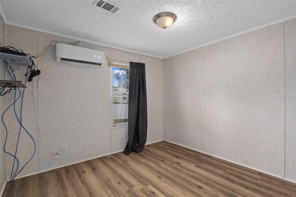 For Sale: $246,000 (4 beds, 2 baths, 1782 Square Feet)