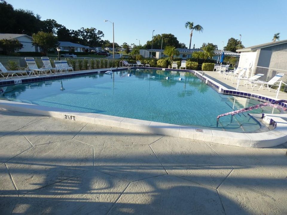 Под контрактом: $235,000 (2 спален, 2 ванн, 1000 Квадратных фут)