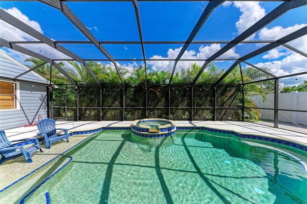 Active With Contract: $549,000 (3 beds, 2 baths, 2111 Square Feet)