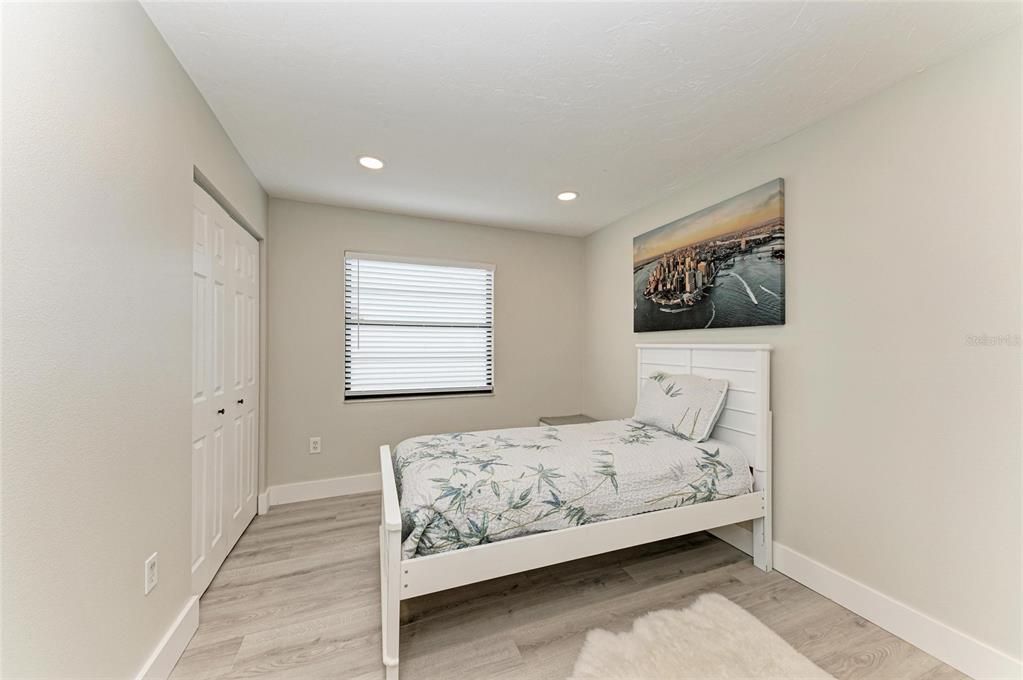 Active With Contract: $549,000 (3 beds, 2 baths, 2111 Square Feet)