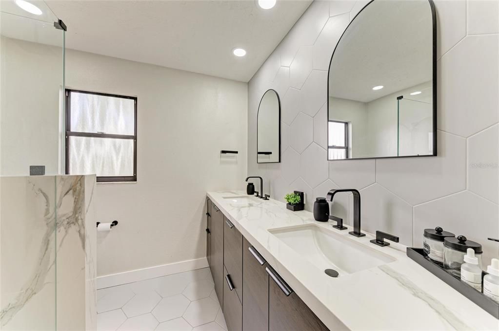 Active With Contract: $549,000 (3 beds, 2 baths, 2111 Square Feet)
