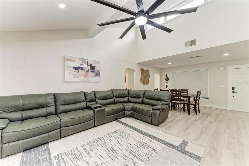 Active With Contract: $549,000 (3 beds, 2 baths, 2111 Square Feet)