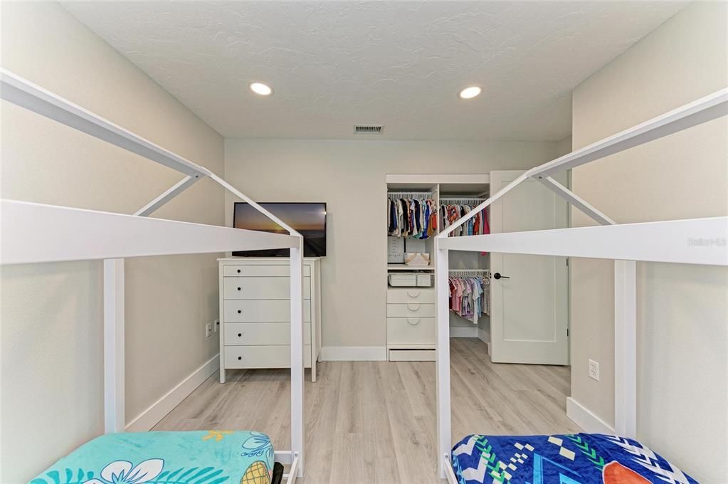 Active With Contract: $549,000 (3 beds, 2 baths, 2111 Square Feet)