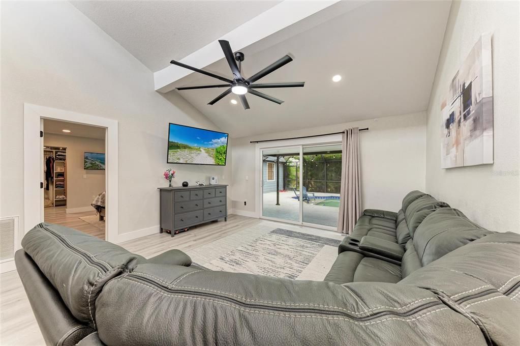 Active With Contract: $549,000 (3 beds, 2 baths, 2111 Square Feet)