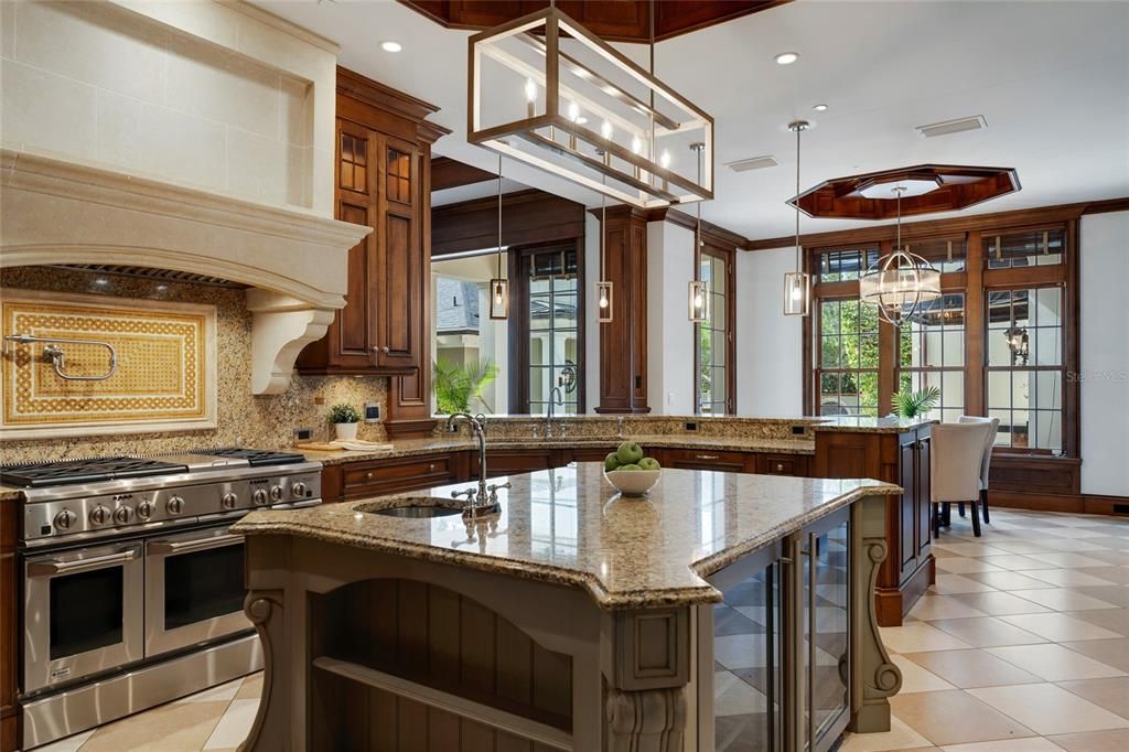 待售: $3,699,000 (4 贝兹, 5 浴室, 6138 平方英尺)