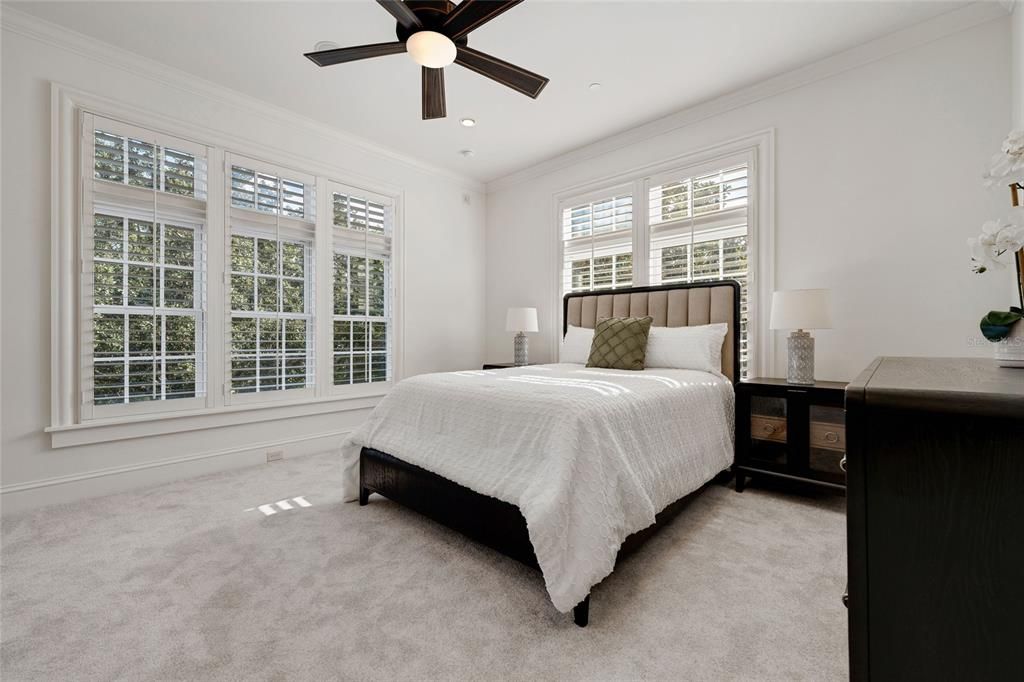 待售: $3,699,000 (4 贝兹, 5 浴室, 6138 平方英尺)