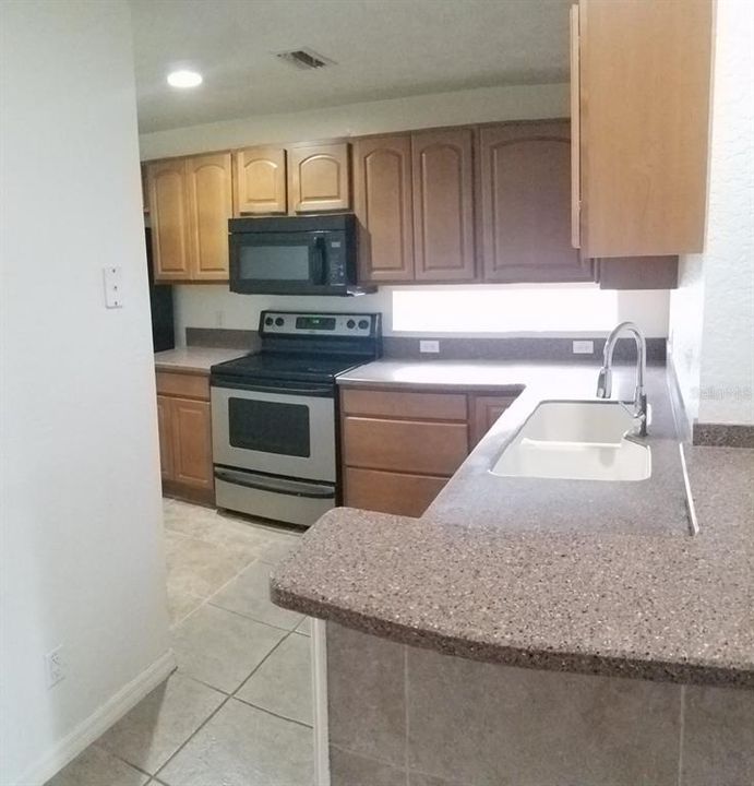 For Sale: $199,900 (3 beds, 2 baths, 1800 Square Feet)