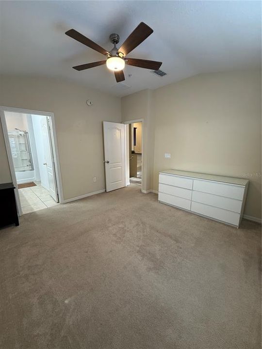 En Venta: $248,000 (2 camas, 2 baños, 1200 Pies cuadrados)