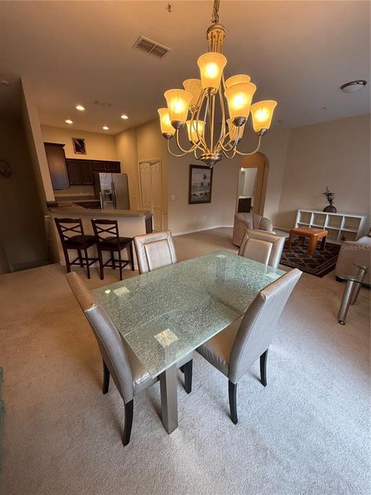 En Venta: $248,000 (2 camas, 2 baños, 1200 Pies cuadrados)