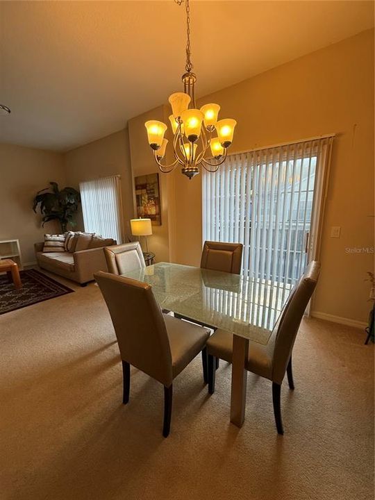 En Venta: $248,000 (2 camas, 2 baños, 1200 Pies cuadrados)