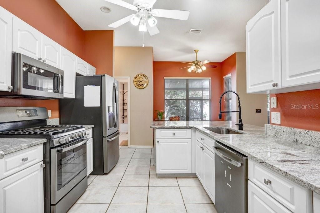 For Sale: $424,900 (3 beds, 2 baths, 2135 Square Feet)