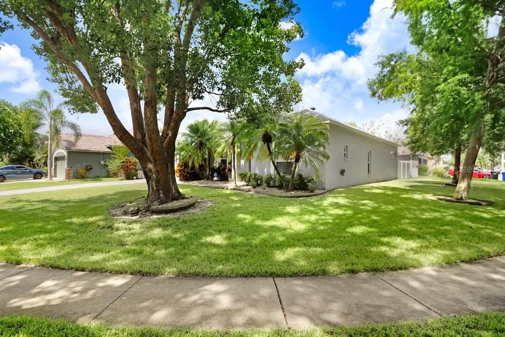 For Sale: $424,900 (3 beds, 2 baths, 2135 Square Feet)