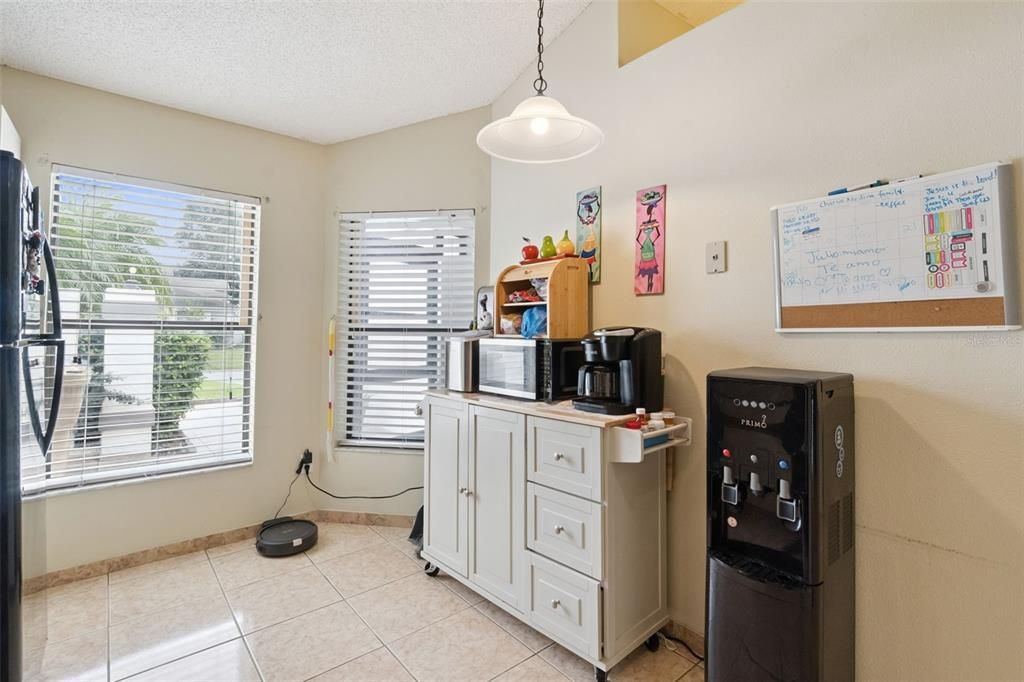 待售: $250,000 (2 贝兹, 2 浴室, 1019 平方英尺)