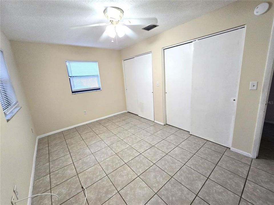 En Renta: $1,300 (3 camas, 1 baños, 1152 Pies cuadrados)