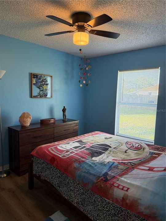 For Sale: $295,000 (4 beds, 2 baths, 1572 Square Feet)